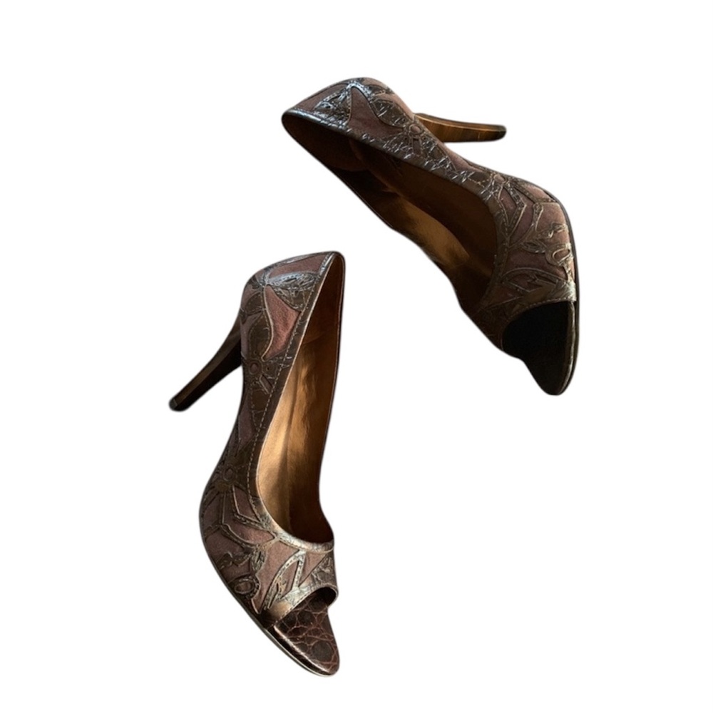👠Carlos Santana Embossed Leather Peep-Toe Heels •Size 7.5• Brown Pumps👠